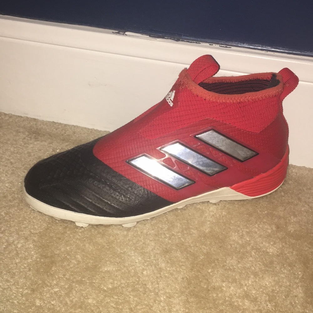Junior Adidas Purecontrol turf